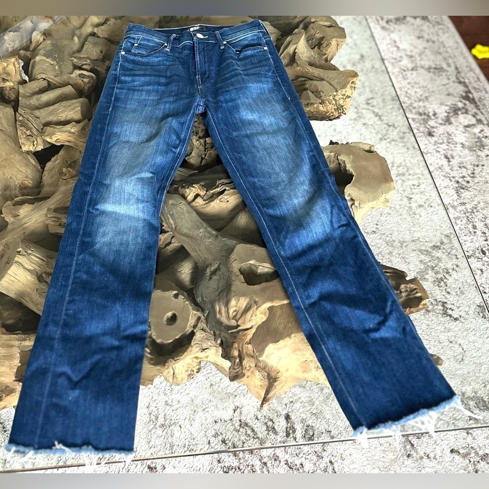 MOTHER Mid Rise Dazzler Crop Fray Jeans “Squeeze It” NWOT— 25, Signature Fit - Picture 6 of 16